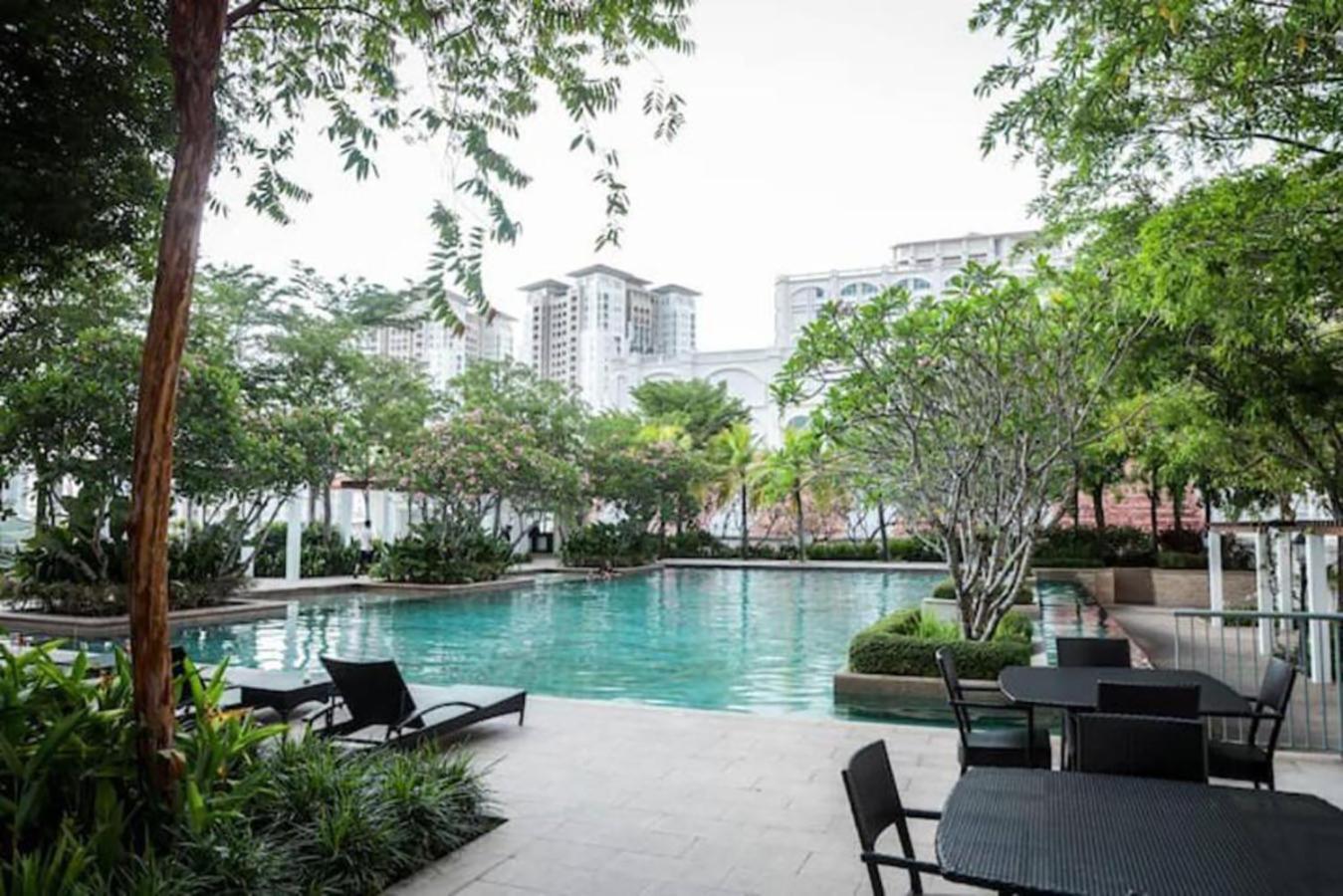 Tree Premier Suite Strait Quay Luxury Marina Suite Tanjung Tokong Luaran gambar